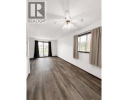 4801, 4805 52 Street, Olds, AB T4H1G2 Photo 10