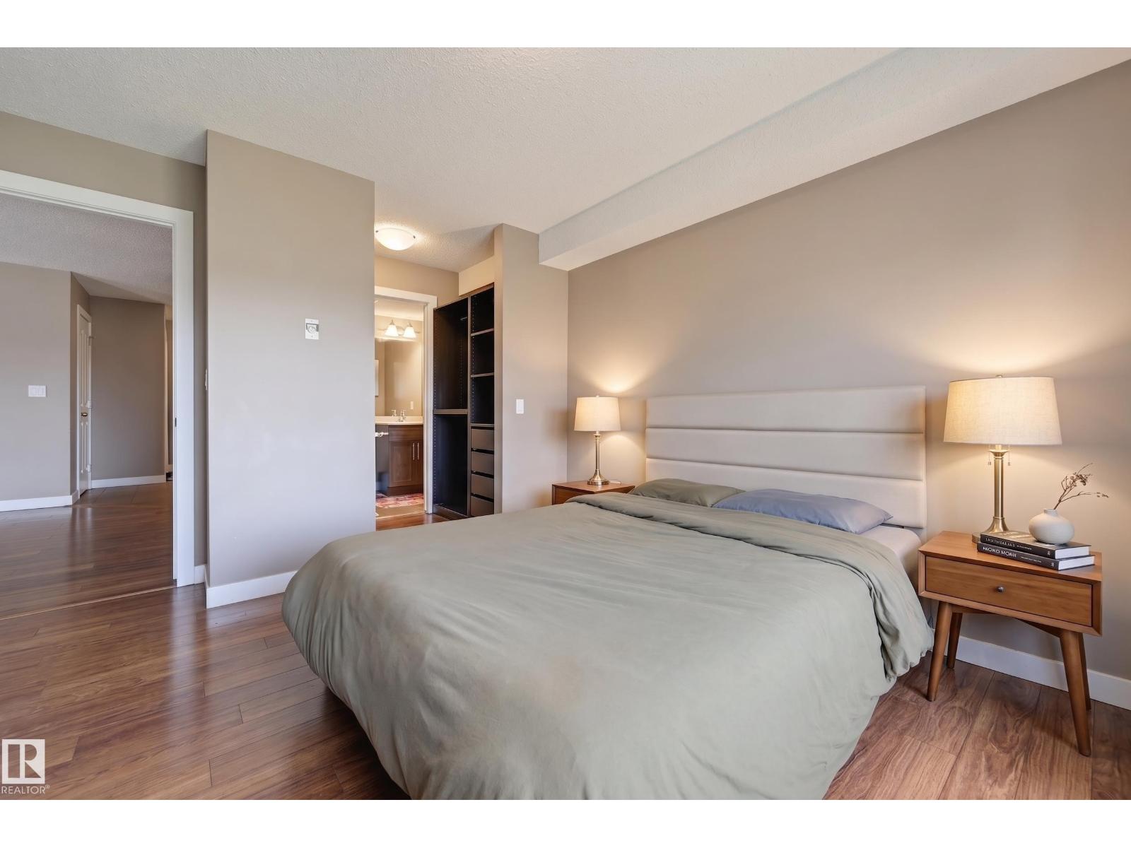 #415 11820 22 AV SW - 11