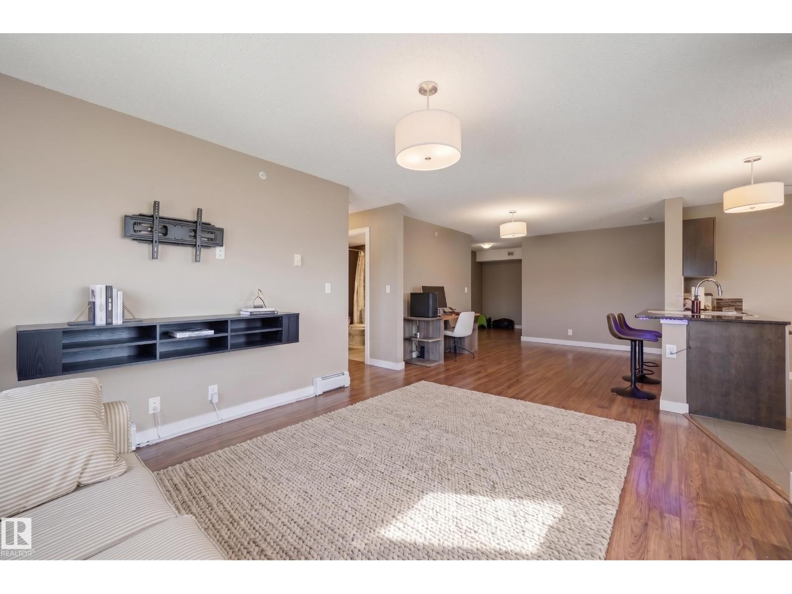 #415 11820 22 AV SW - 3