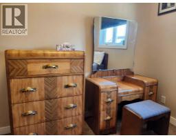 3pc Bathroom - 628 Bankview Drive, Drumheller, AB T0J0Y6 Photo 8