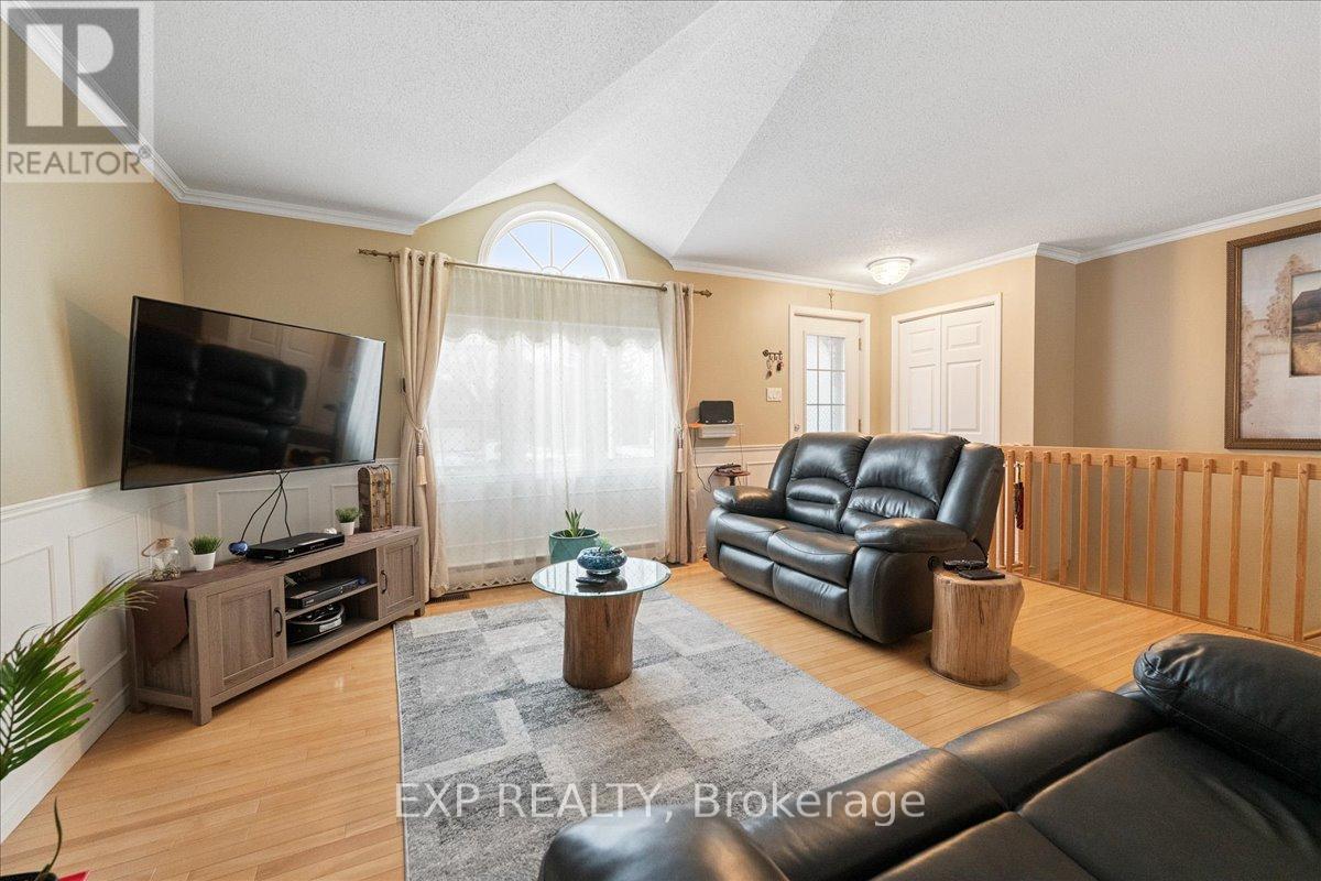213 LONGUEUIL STREET - Image 14