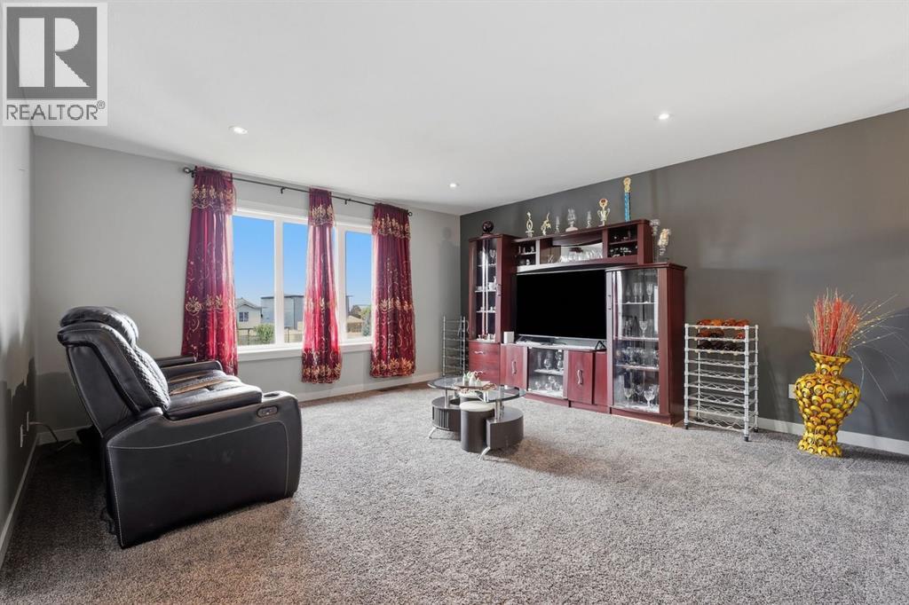 10 Mitchell Crescent - 18