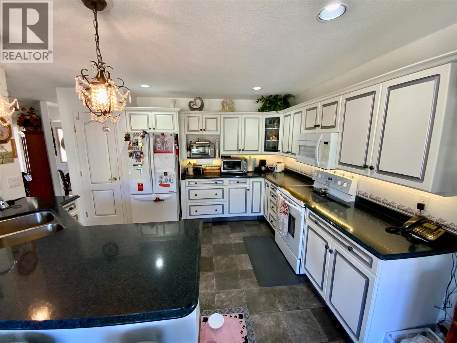 437 RIDGE Road, Penticton