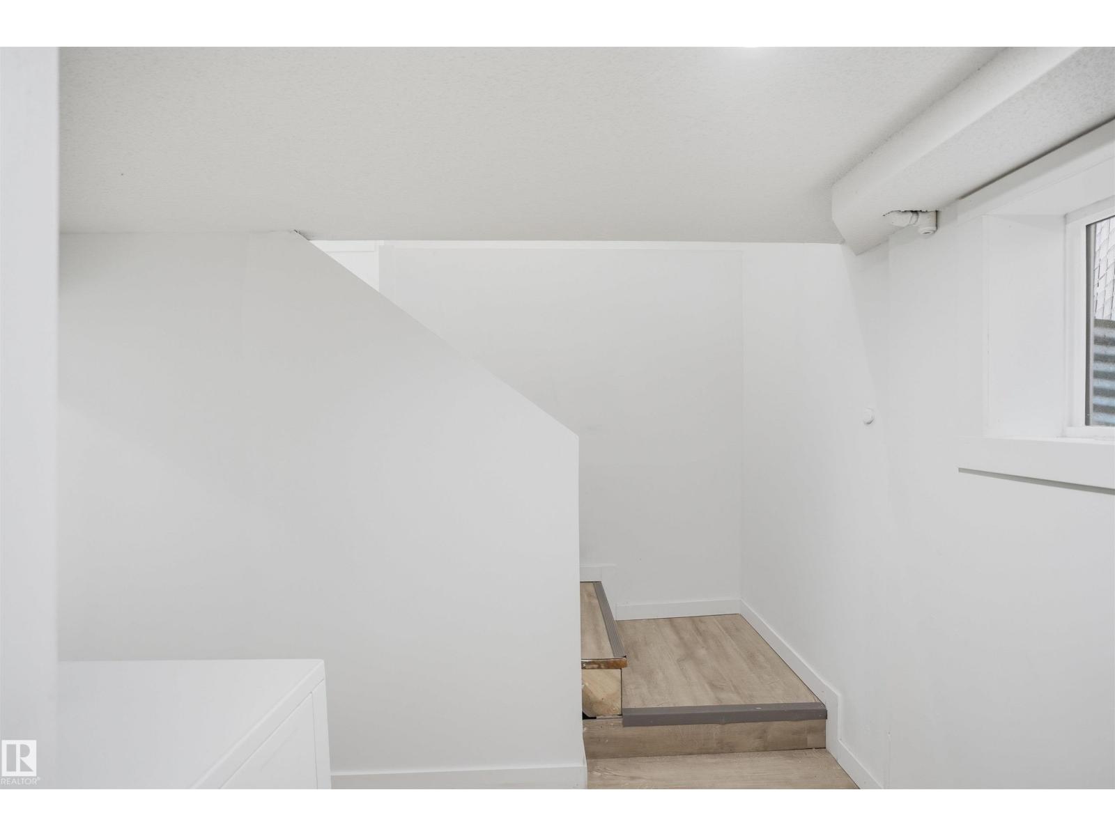 [private address] - Image 25