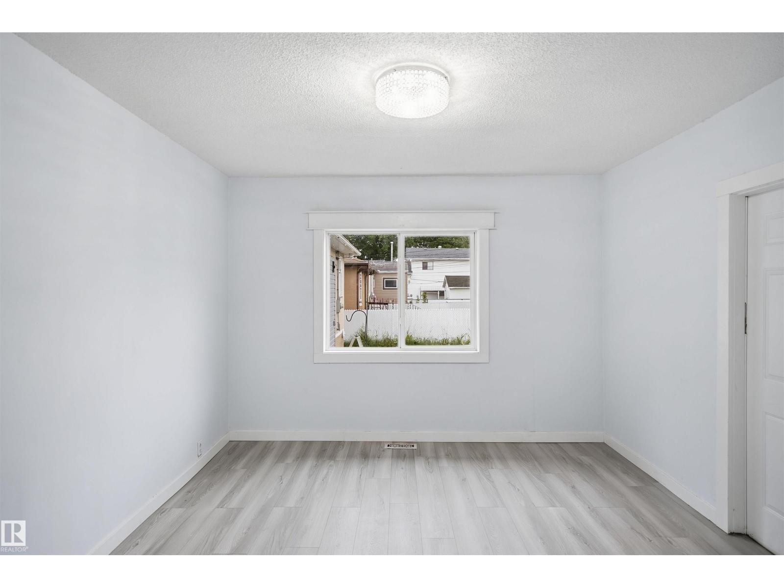 [private address] - Image 19