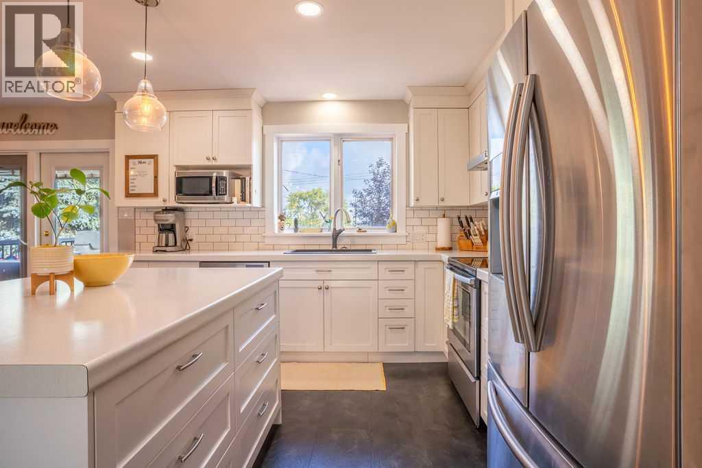 5920 53 Avenue - 10