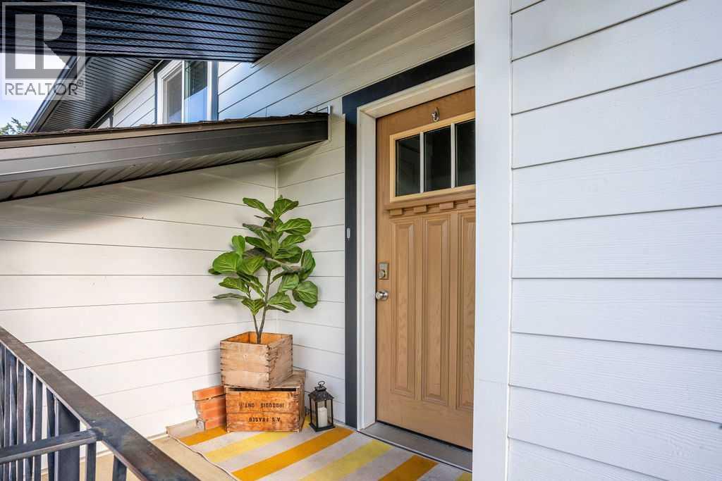 5920 53 Avenue - 3