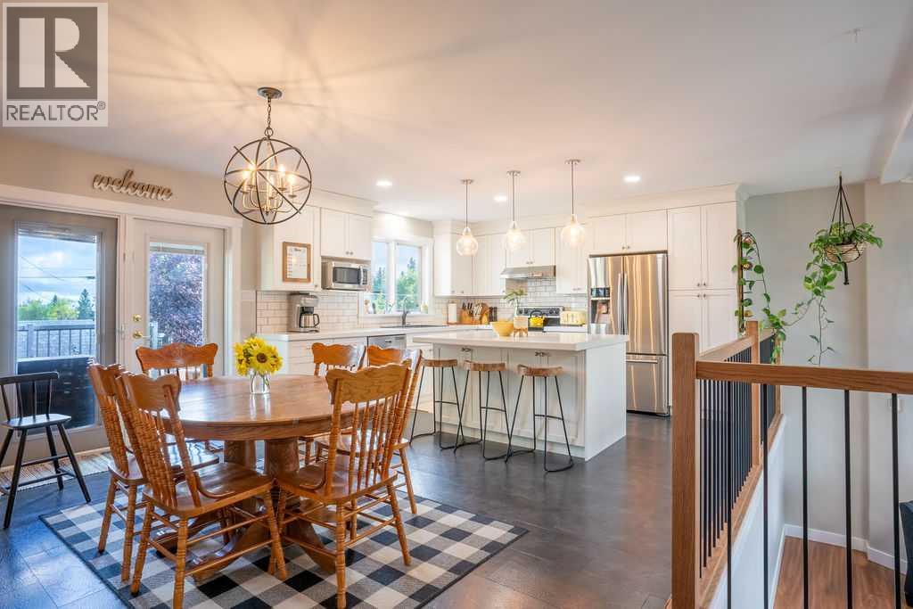 5920 53 Avenue - 6