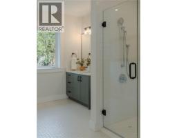 8 1830 Allenby St, Saanich, BC V8R3B7 Photo 13