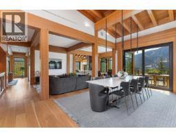 7465 Treetop Lane, Whistler, BC V8E0E9 Photo 9