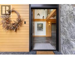 7465 Treetop Lane, Whistler, BC V8E0E9 Photo 19