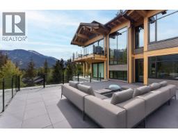 7465 Treetop Lane, Whistler, BC V8E0E9 Photo 35