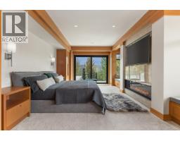 7465 Treetop Lane, Whistler, BC V8E0E9 Photo 25