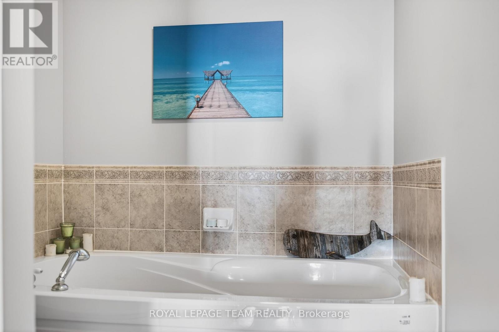 811 – 120 GRANT CARMAN DRIVE, Ottawa. Luxury613. By Peter Sagos - Image 34