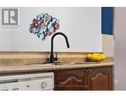 811 - 120 Grant Carman Drive, Ottawa, ON K2E1C8 Photo 13