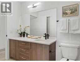A121, 2026 81 Street SW - photo 17