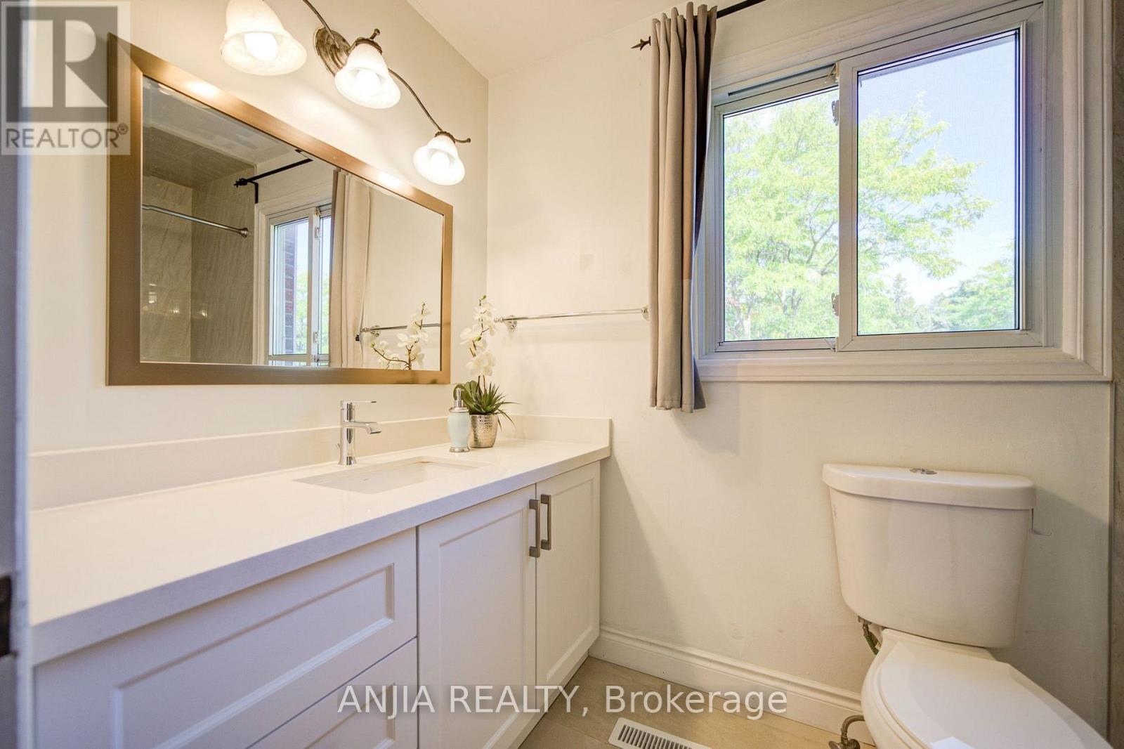77 ROYAL PALM DRIVE - 25