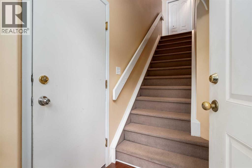 702, 1997 Sirocco Drive SW, Signal Hill, Calgary photo 3