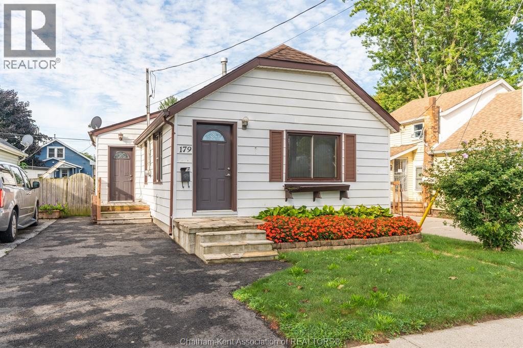 179 Sandy STREET, Chatham — photo 1