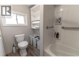 8909 Grainger Road, Canal Flats, BC V0B1B0 Photo 18