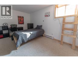 8909 Grainger Road, Canal Flats, BC V0B1B0 Photo 33