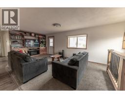 Kitchen - 8909 Grainger Road, Canal Flats, BC V0B1B0 Photo 14