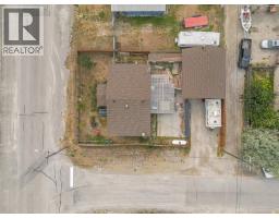 8909 Grainger Road, Canal Flats, BC V0B1B0 Photo 55