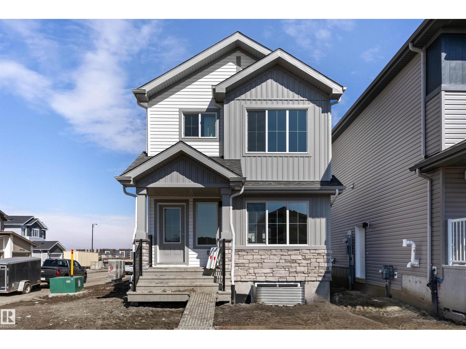 1060 14 AV NW, Edmonton, Alberta, T6T2W7