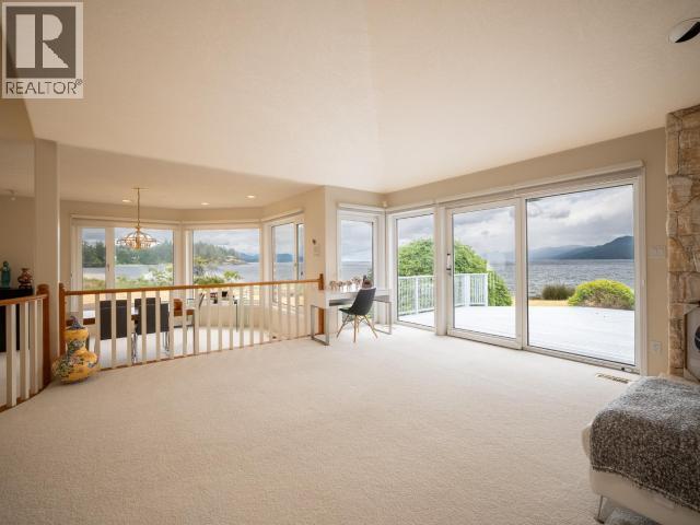 10219 DOUGLAS BAY ROAD, Powell River