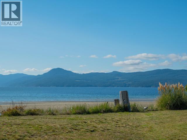 10219 DOUGLAS BAY ROAD, Powell River