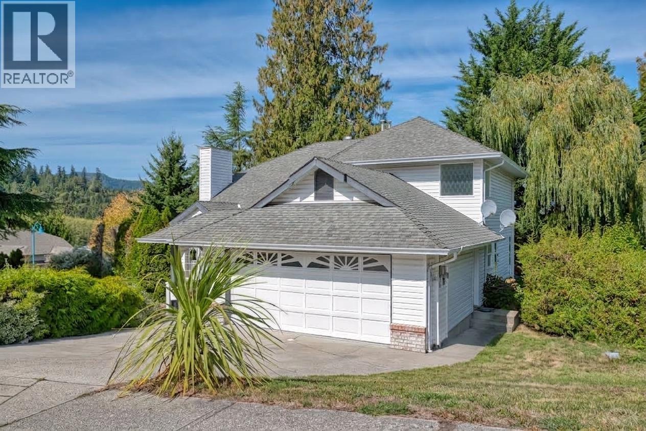 5818 TRAIL AVENUE, Sechelt — photo 4