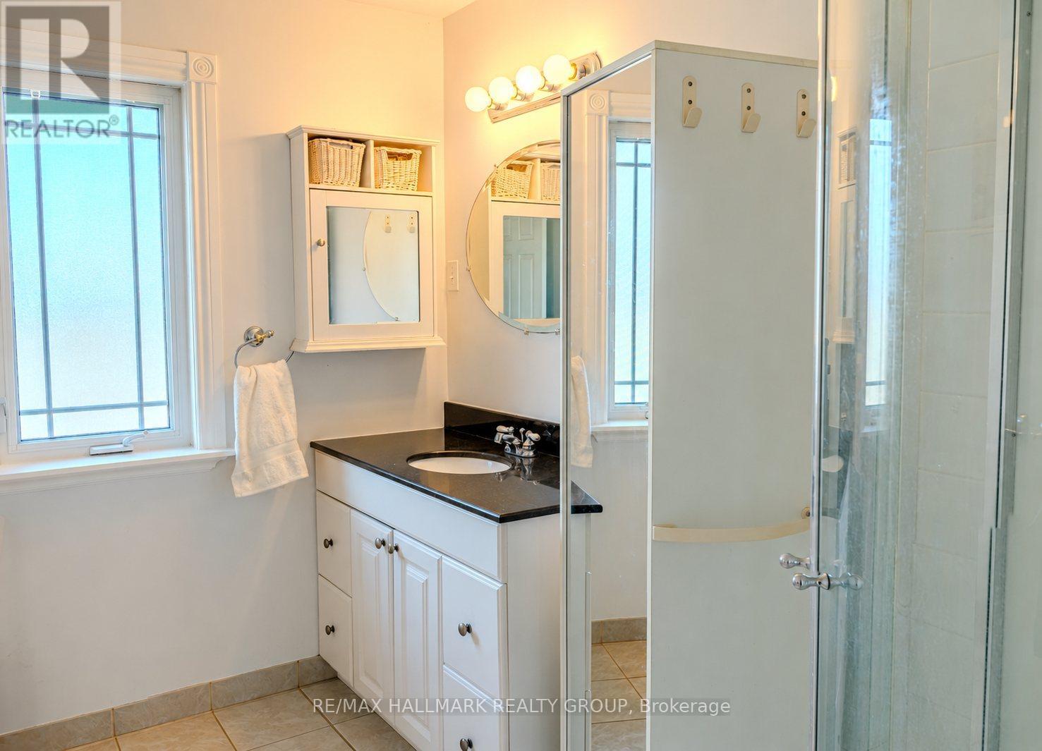 4 Bed, 3 Bath House for Sale in Ottawa – 21 SKEEL COURT, Ottawa – MLS# X13042084 - Image 9