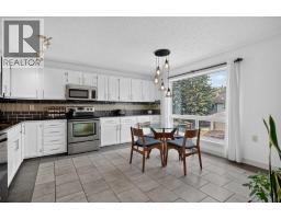 571 Point Mckay Grove Nw, Calgary, AB T3B5C4 Photo 10