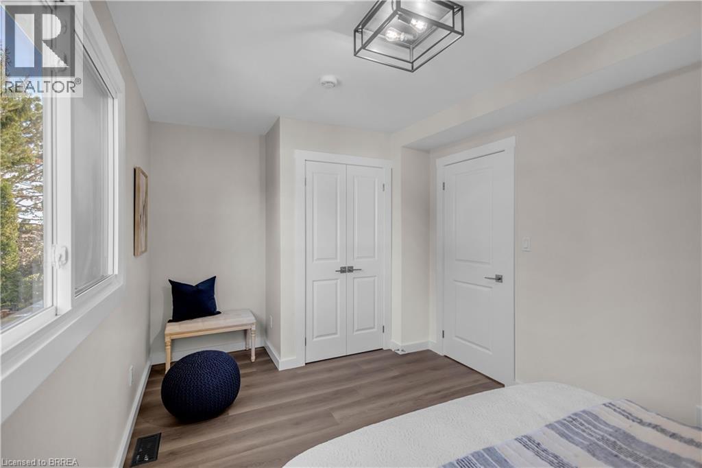 9 ROLLINGWOOD Crescent - 29