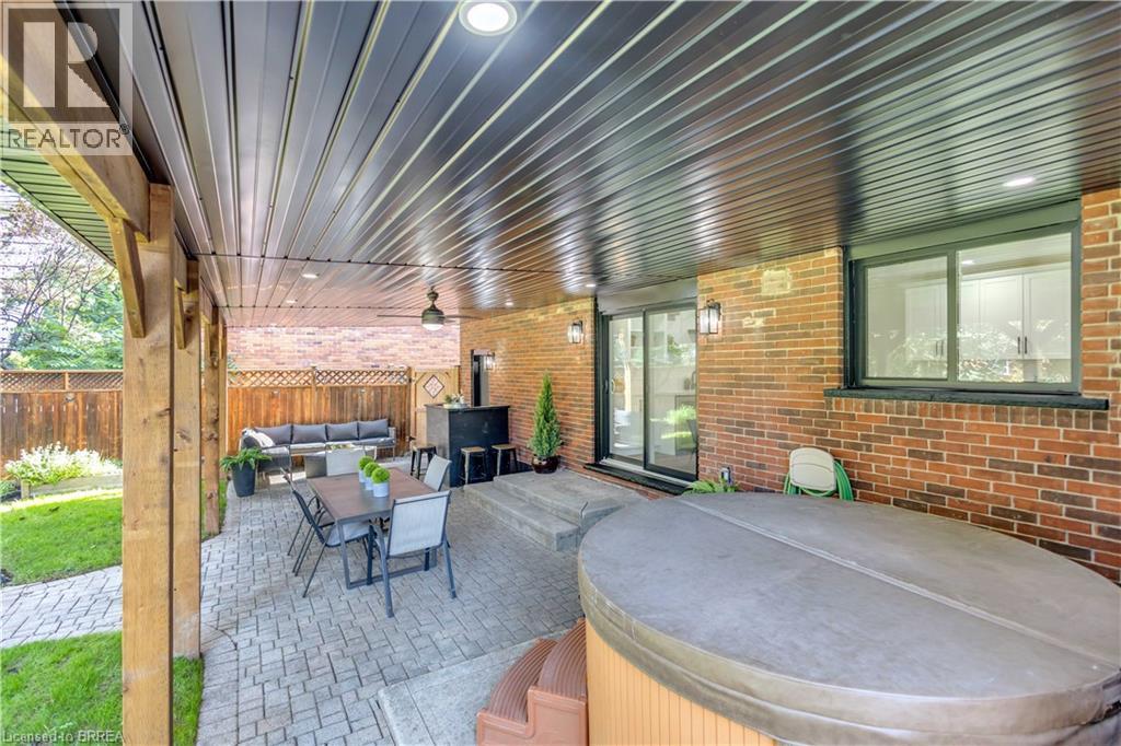 9 ROLLINGWOOD Crescent - 42