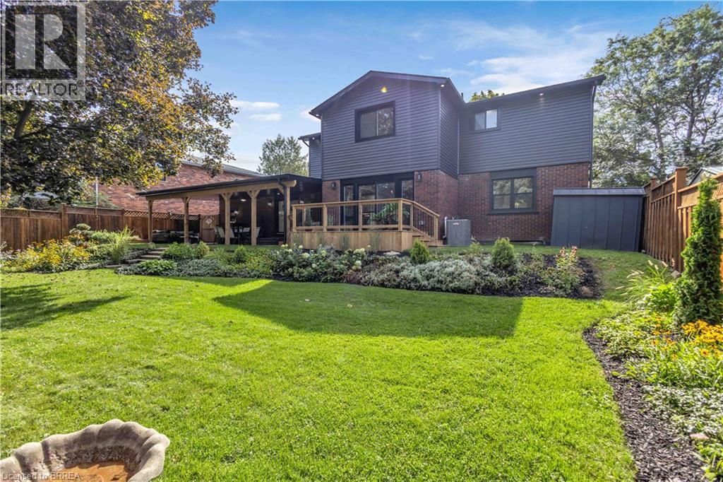 9 ROLLINGWOOD Crescent - 48