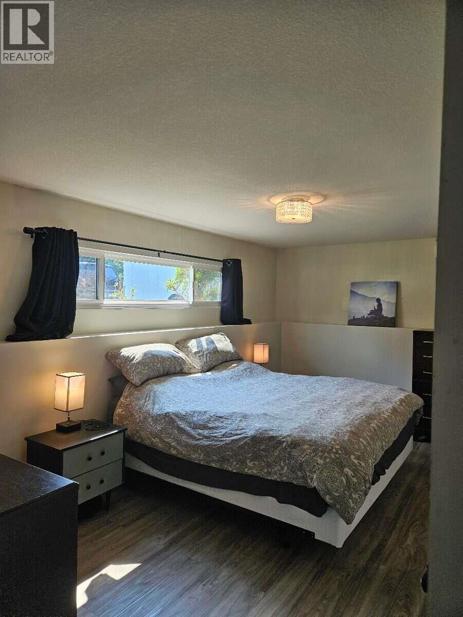 606 Gillis Avenue, Sicamous