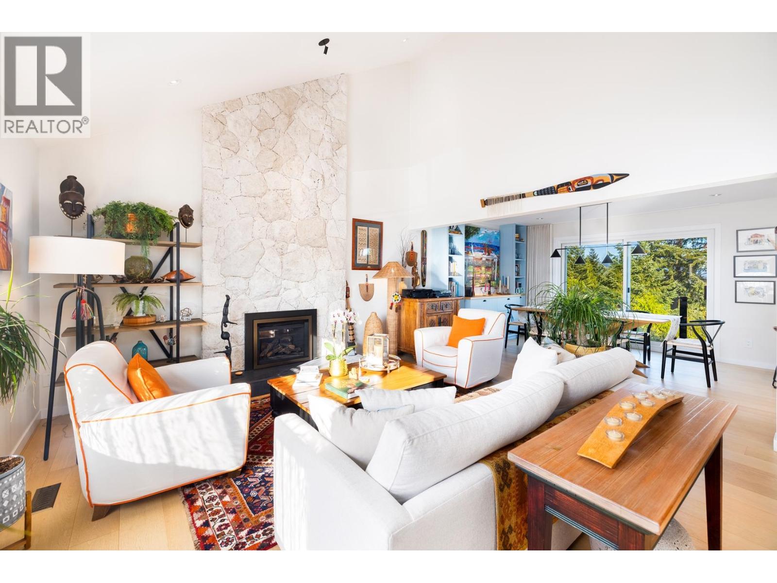4772 MEADFEILD COURT, West Vancouver