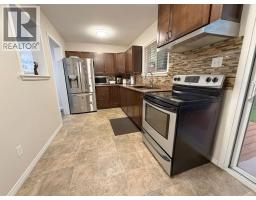 Living room - 1469 Springhill Drive Unit# 58, Kamloops, BC V2E1H5 Photo 7