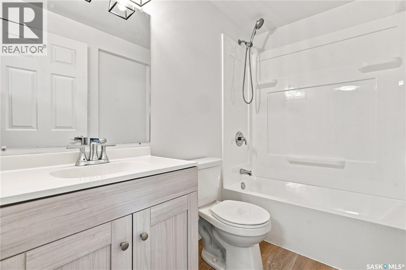 4820 Kaufman AVENUE - Image 47