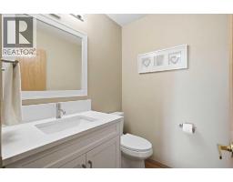 Storage - 122 Douglas Woods Hill Se, Calgary, AB T2Z2G6 Photo 15