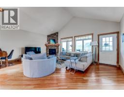 Living room - 108 Red Rock Crescent, Enderby, BC V0E1V1 Photo 11
