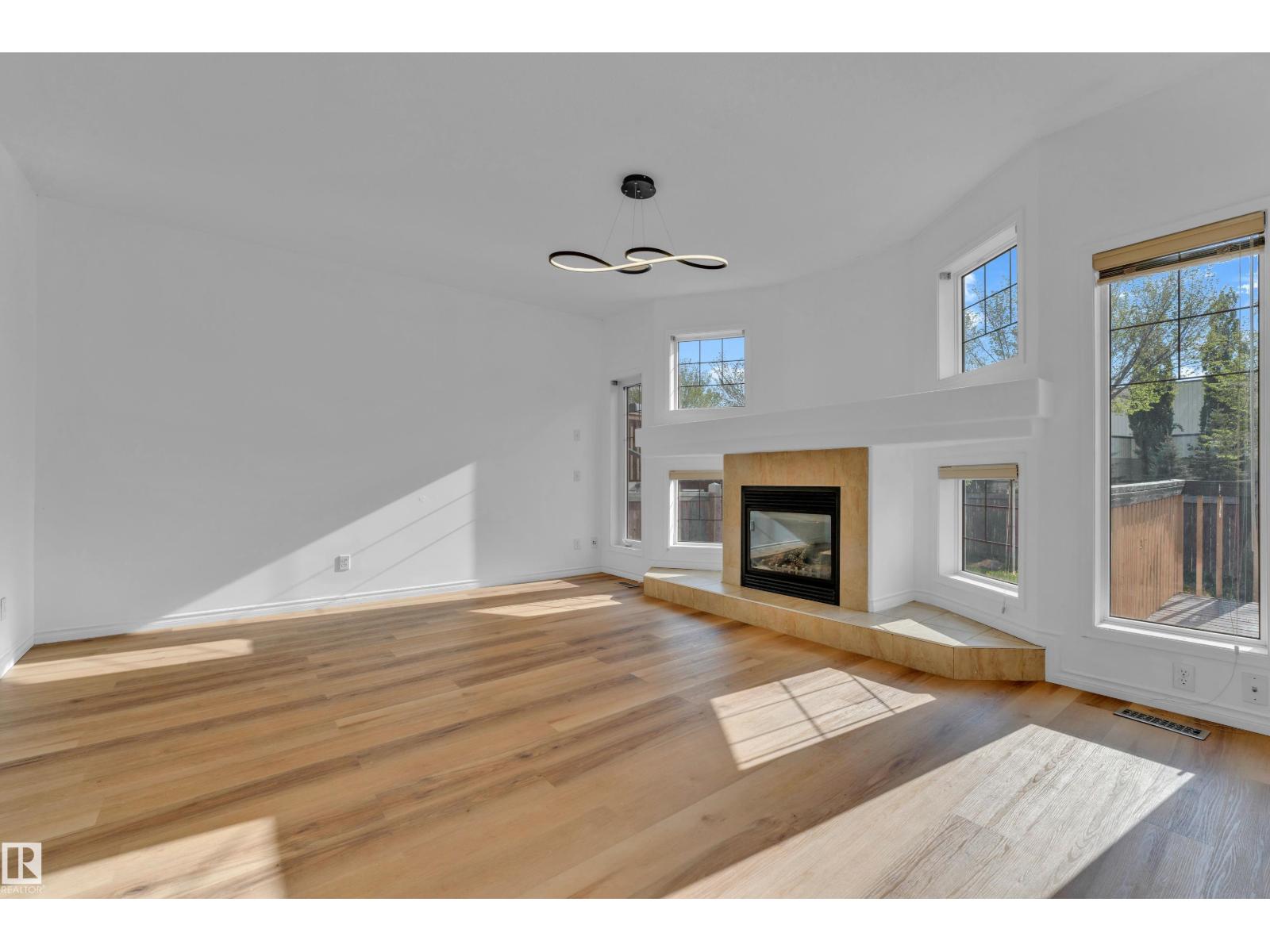 5528 209st NW - 14