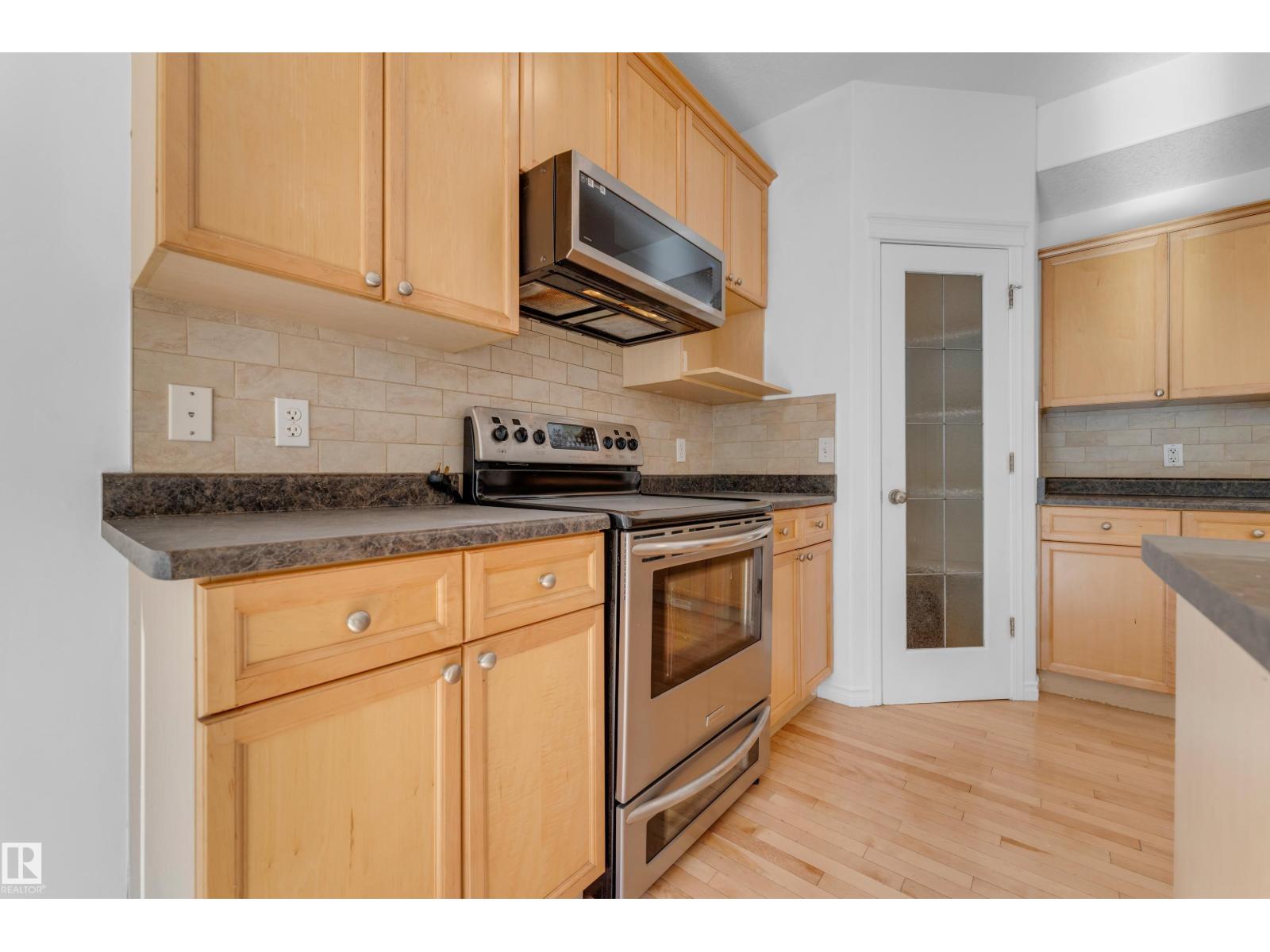 5528 209st NW - 18