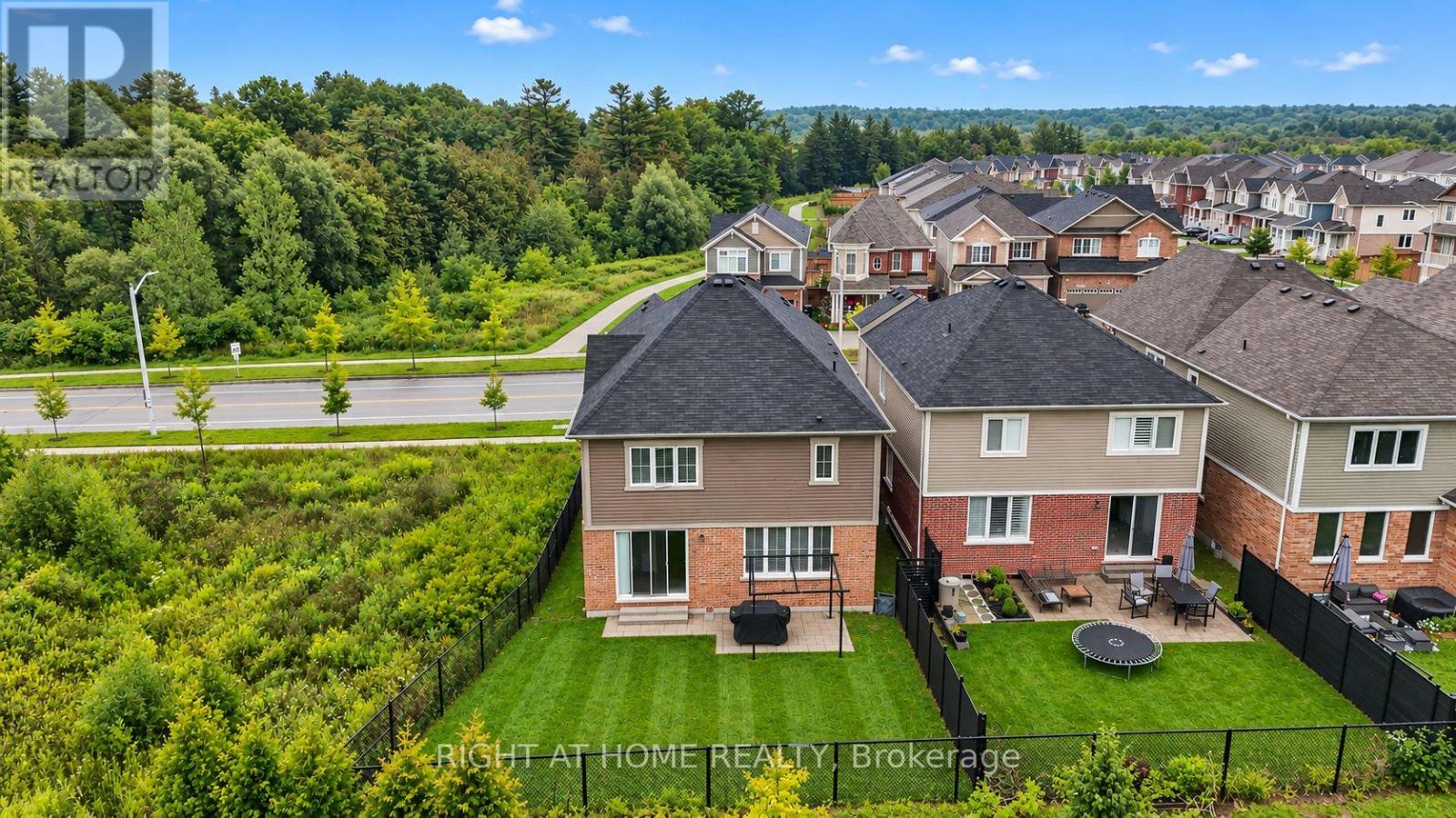 404 EQUESTRIAN WAY - 43