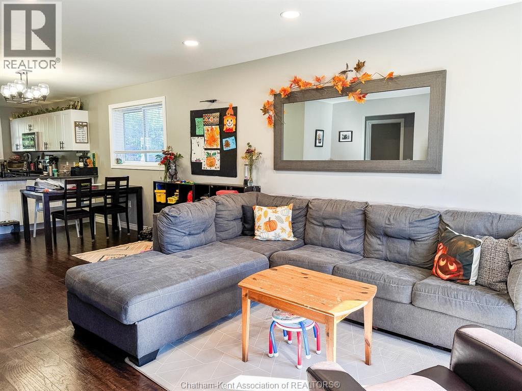 675 Albert STREET - 6