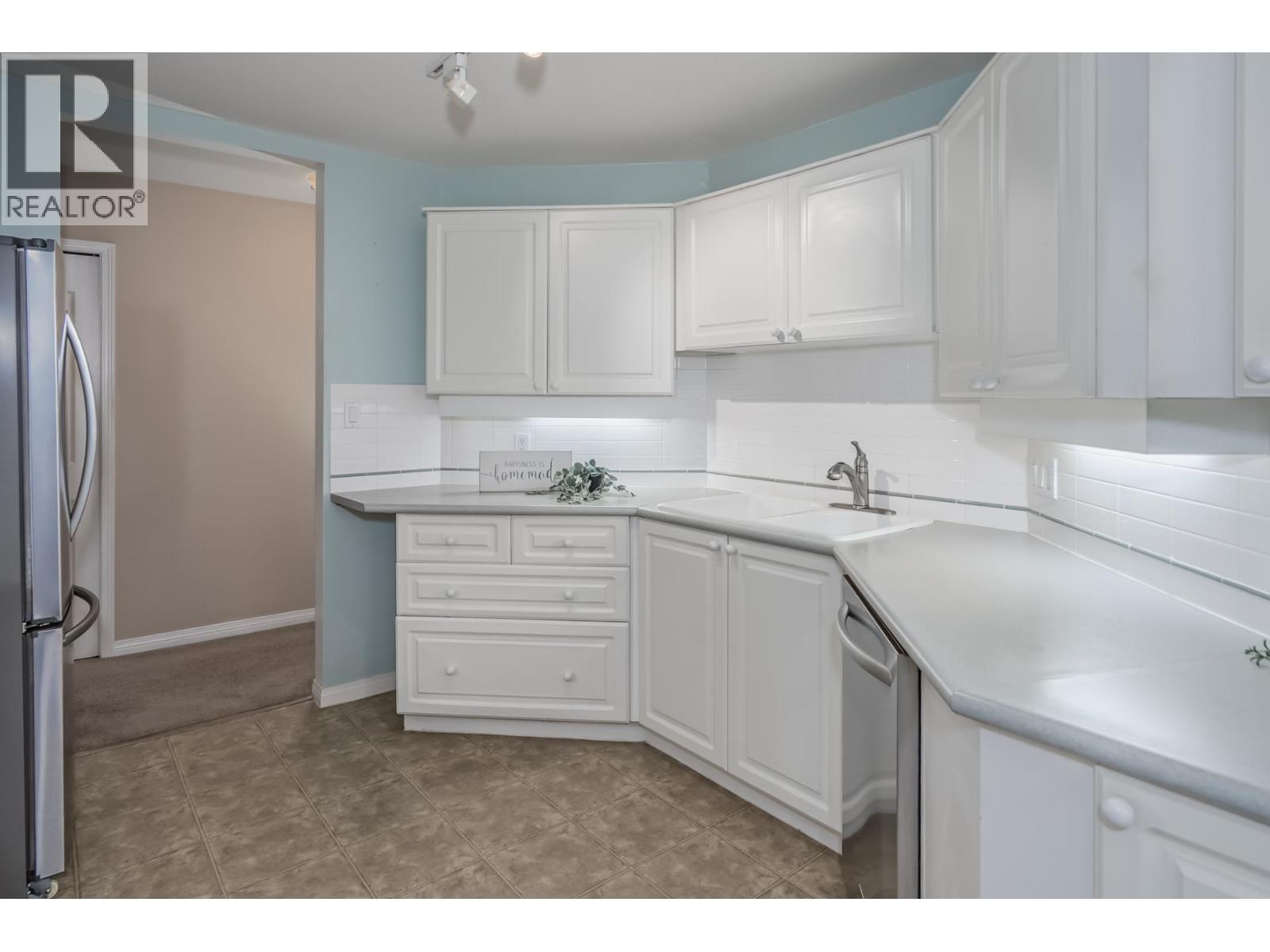 Photo of 205 1300 HUNTER ROAD 16