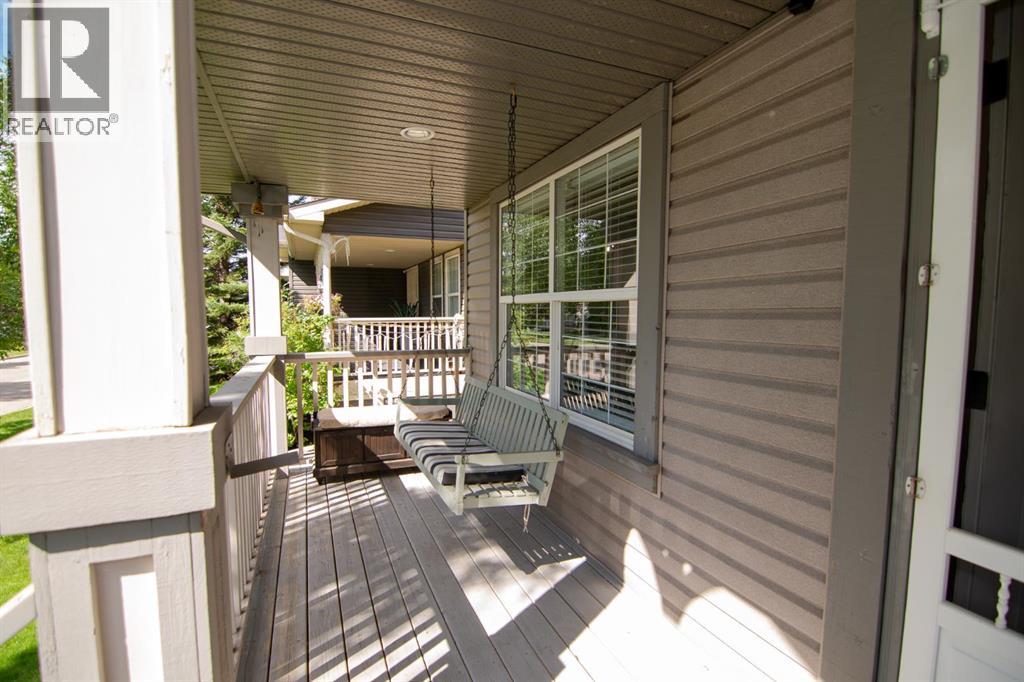 129 Prestwick Estate Way SE, McKenzie Towne, Calgary photo 2