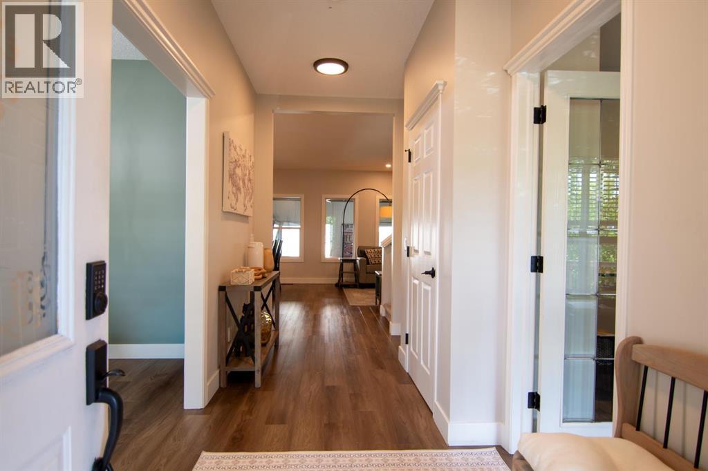 129 Prestwick Estate Way SE, McKenzie Towne, Calgary photo 3