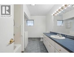 Storage - 736 2 Street W, Cardston, AB T0K0K0 Photo 14